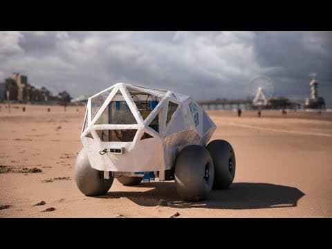 (VIDEO) BeachBot – un robot care adună mucurile de țigări de pe plajă