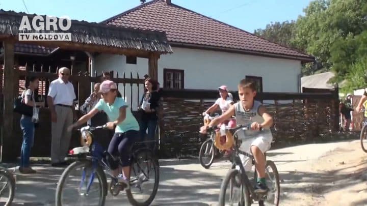 Ora satului 8 noiembrie 2015