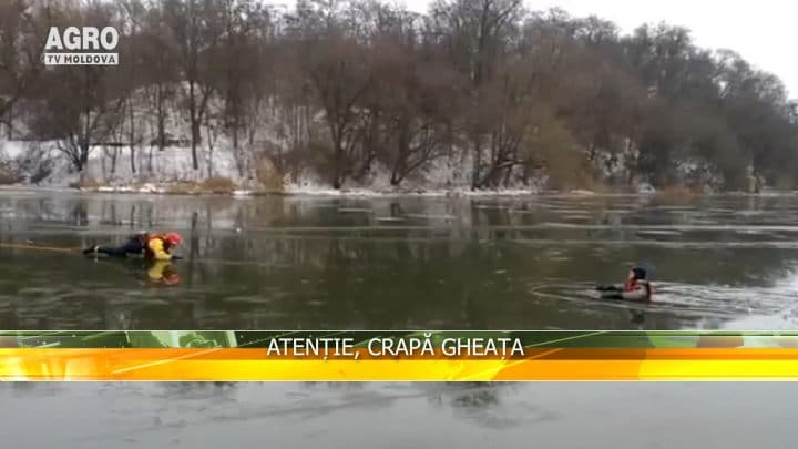 Atenție, crapă gheața