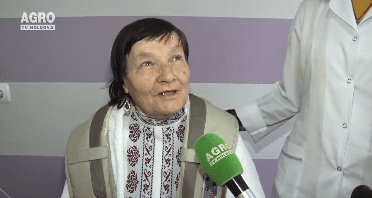 Cine nu are bătrâni, să își cumpere!