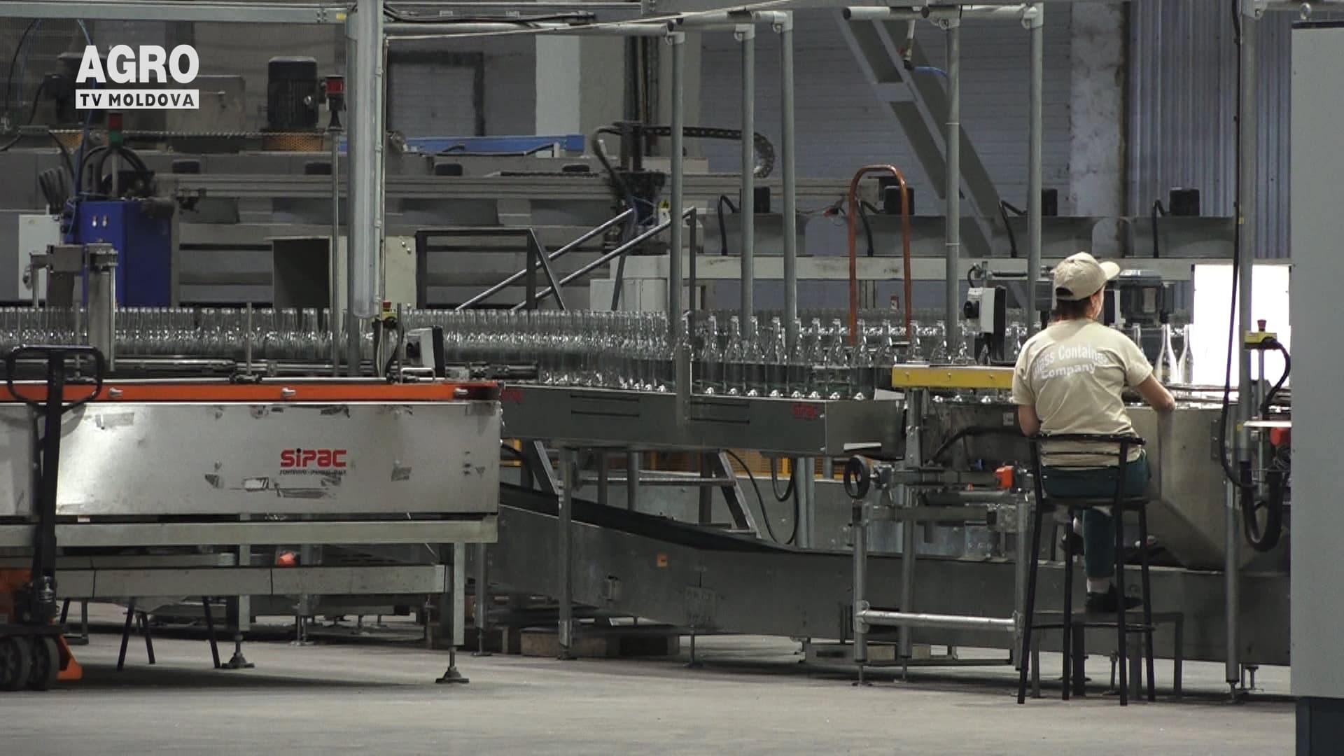 Producția industrială, în continuă scădere