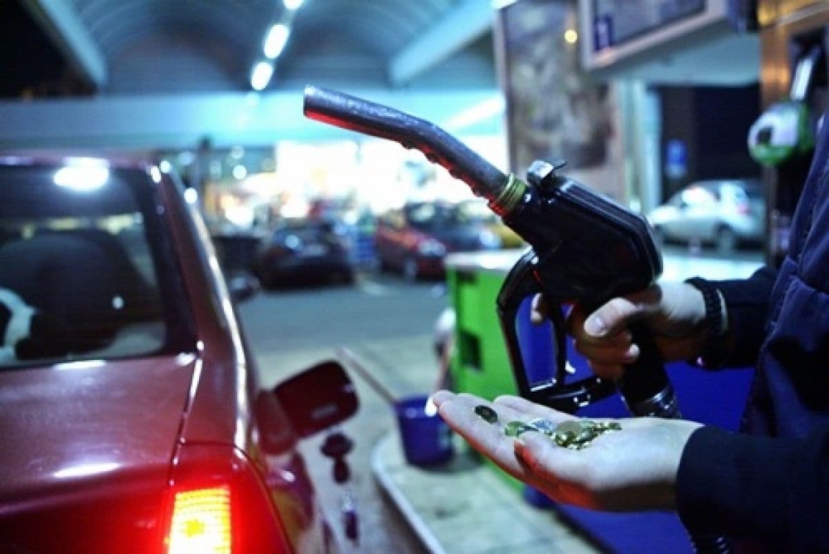 Benzina și motorina mai ieftină! Noile prețuri stabilite pentru 27 februarie