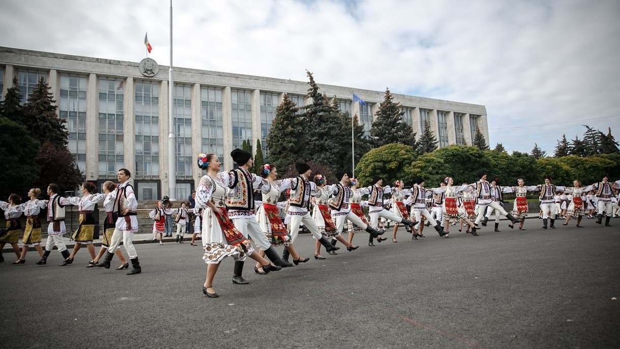 Hramul Chișinăului, cu multe restricții