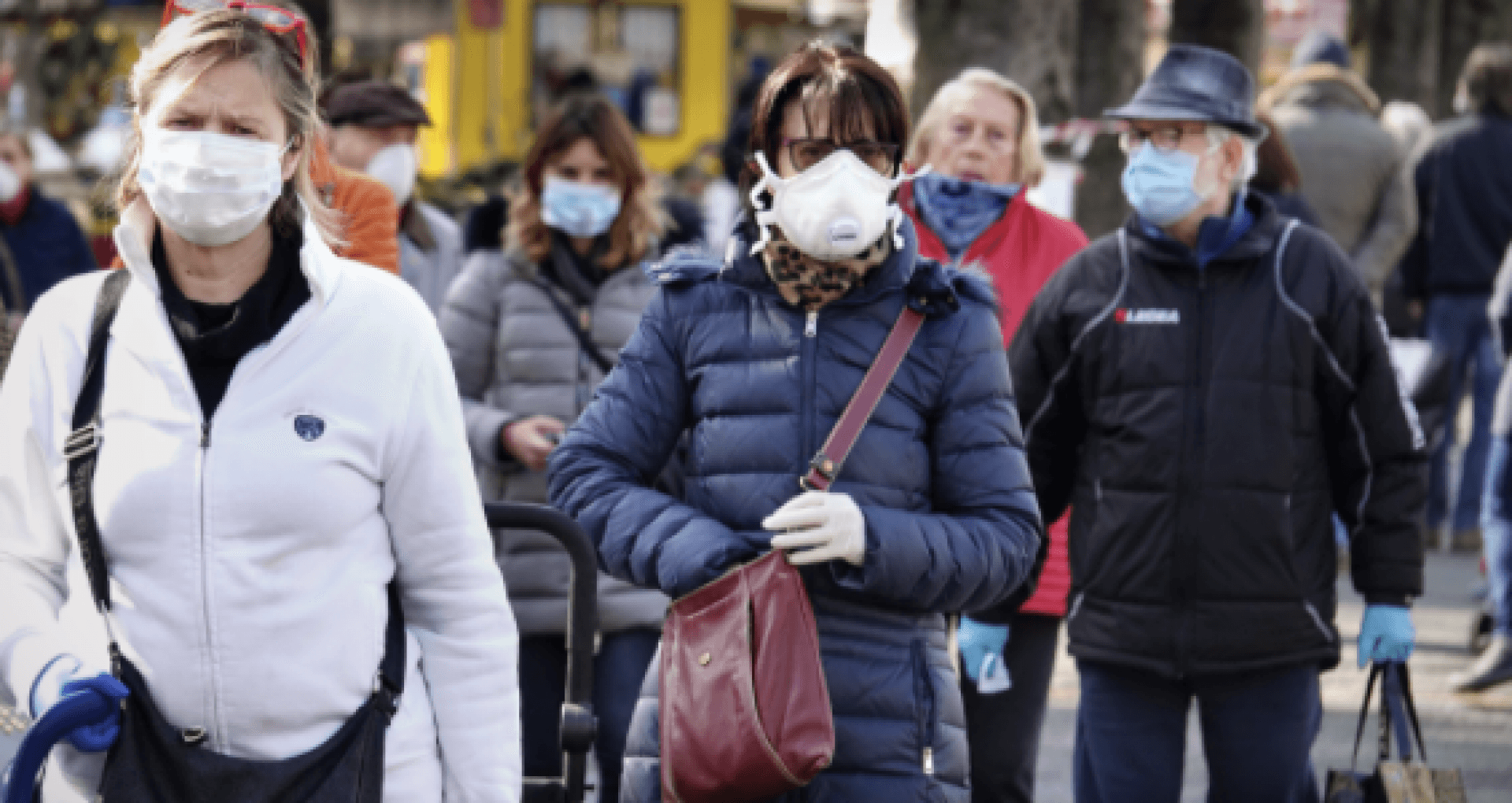 Autorități: noul val COVID-19 încă va mai urca