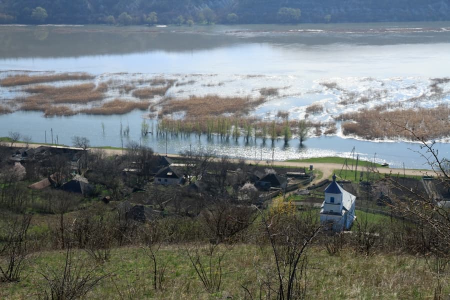 Hidrologii avertizează asupra creşterii nivelului apei în râul Nistru