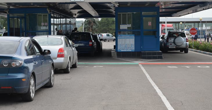 De sărbători, vameșii români și moldoveni lucrează împreună
