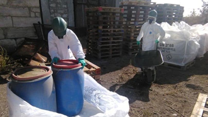 Stocurile vechi de pesticide – surse potențiale de poluanți organici