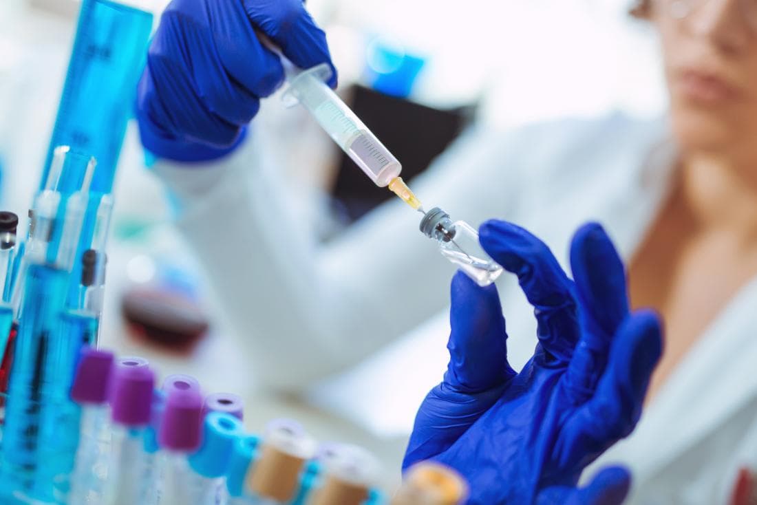 Un vaccin anti – cancer a fost testat cu succes