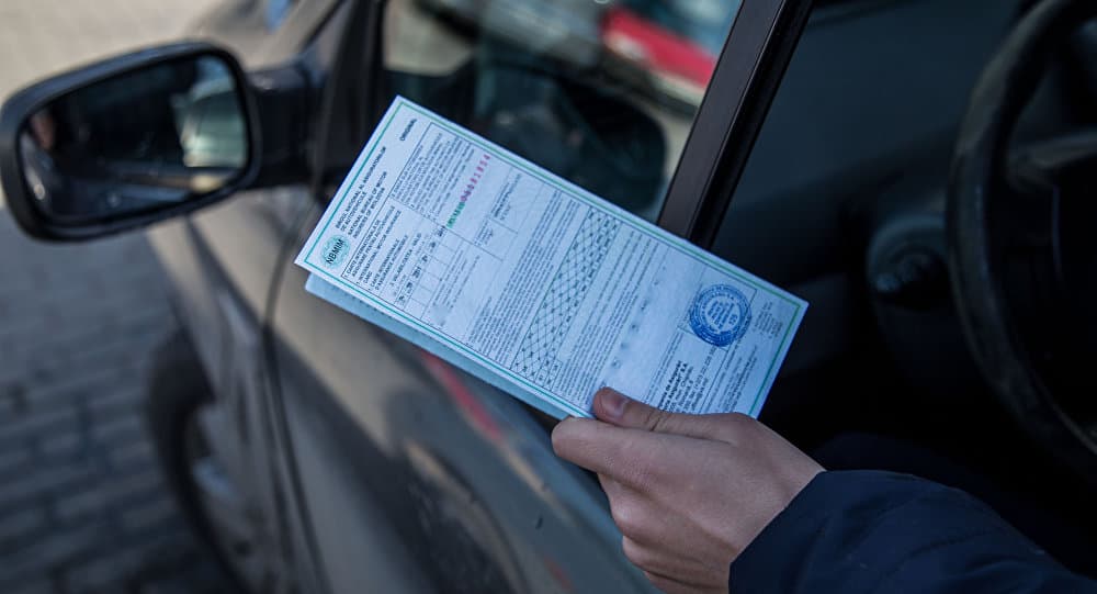 Carburanții se ieftinesc, iar asigurarea auto se scumpește