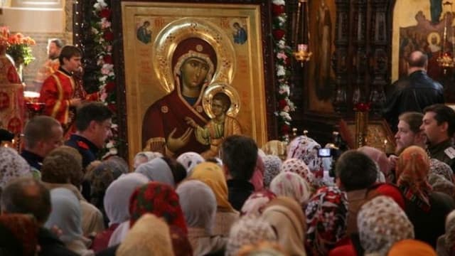 Două săptămâni, fără nunți, chefuri și cumetrii…