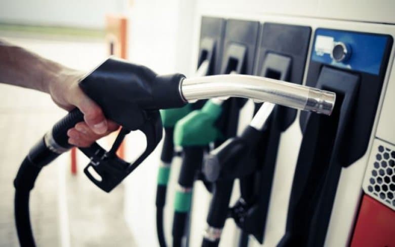Benzina și motorina mai ieftină! Noile prețuri stabilite pentru 7 martie