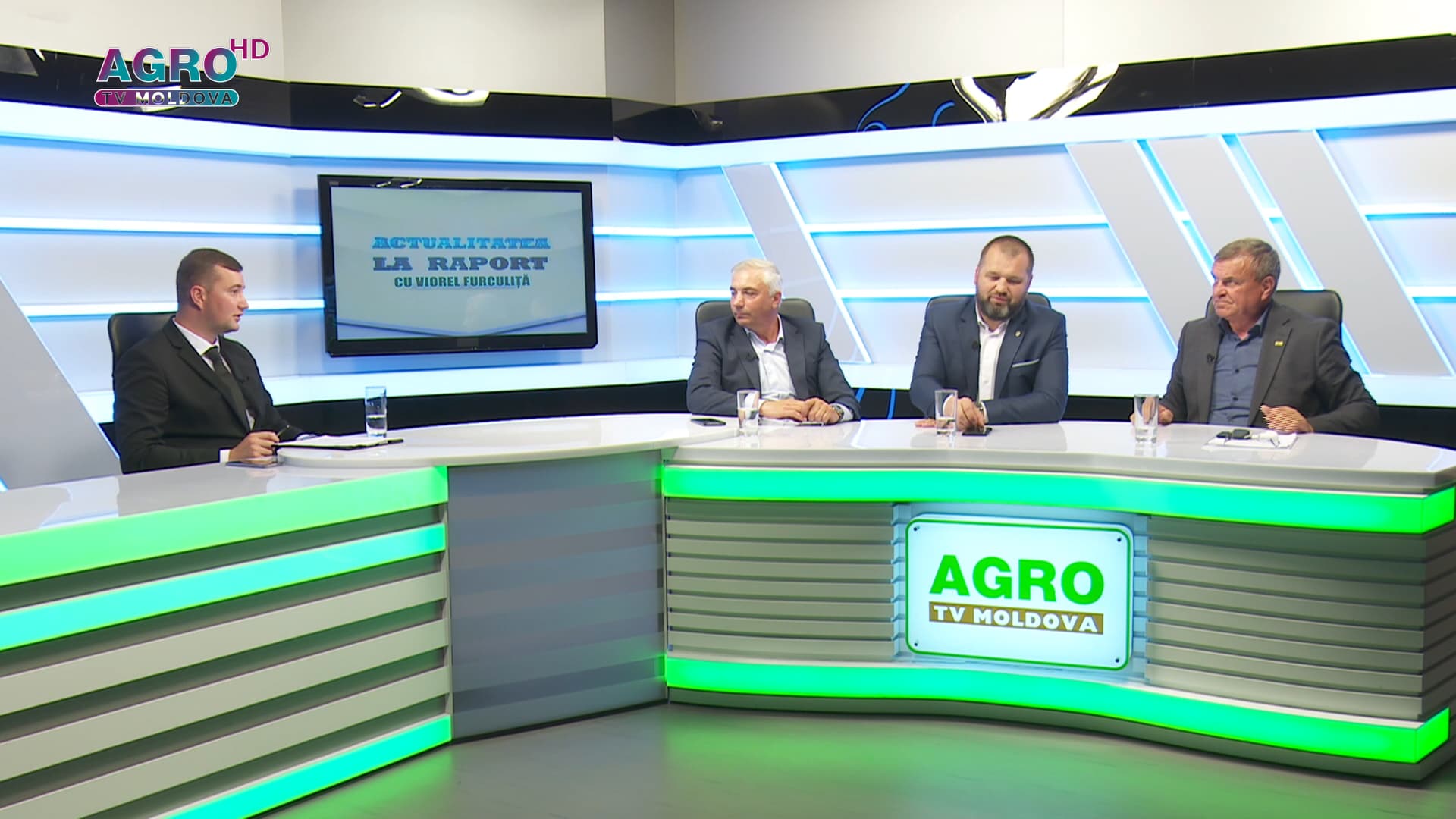 Agricultorii își scot tractoarele în Piața Marii Adunări Naționale – pentru un protest non-stop