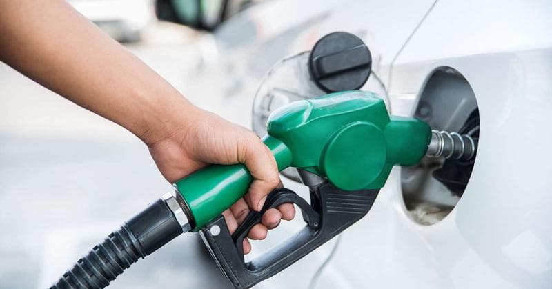 Pe zi ce trece, tot mai scump! Noi prețuri la carburanți