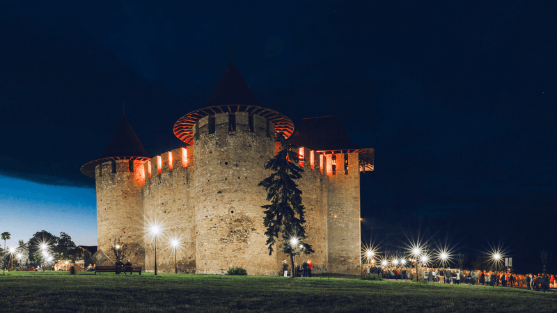 Critici din partea unor istorici privind lucrările de restaurare a Cetății Soroca
