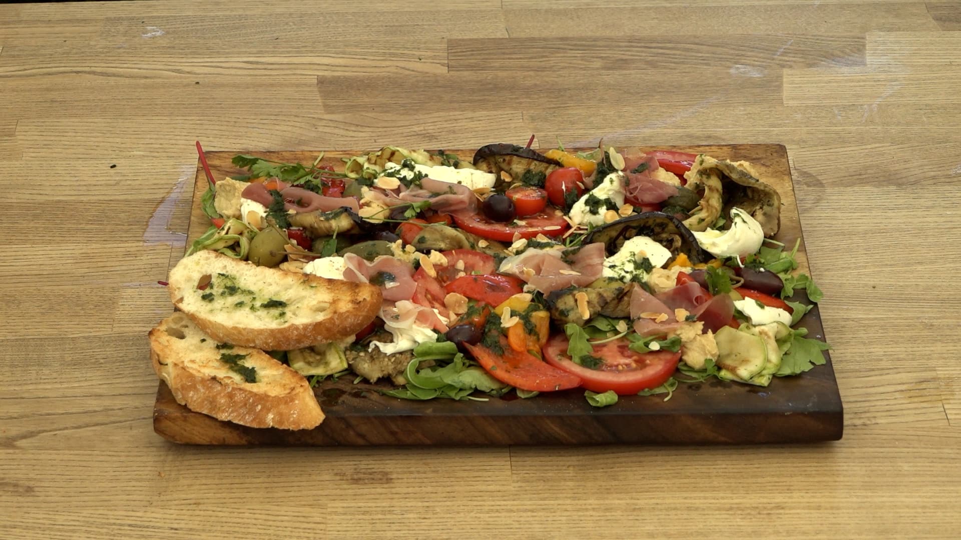 Rețeta Săptămânii – Salată de vară – antipasti