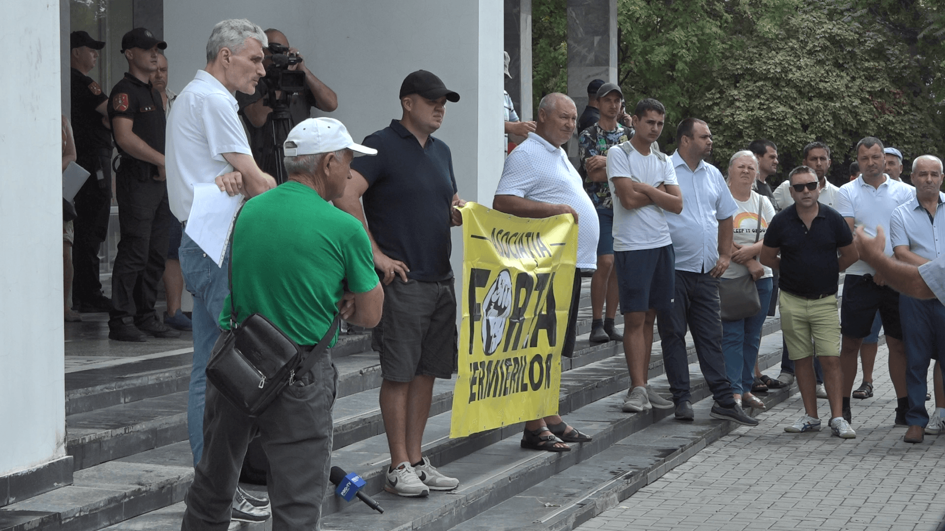 Fermierii amenință cu proteste pe 20 octombrie, nemulțumiți de legea de sprijin agricol