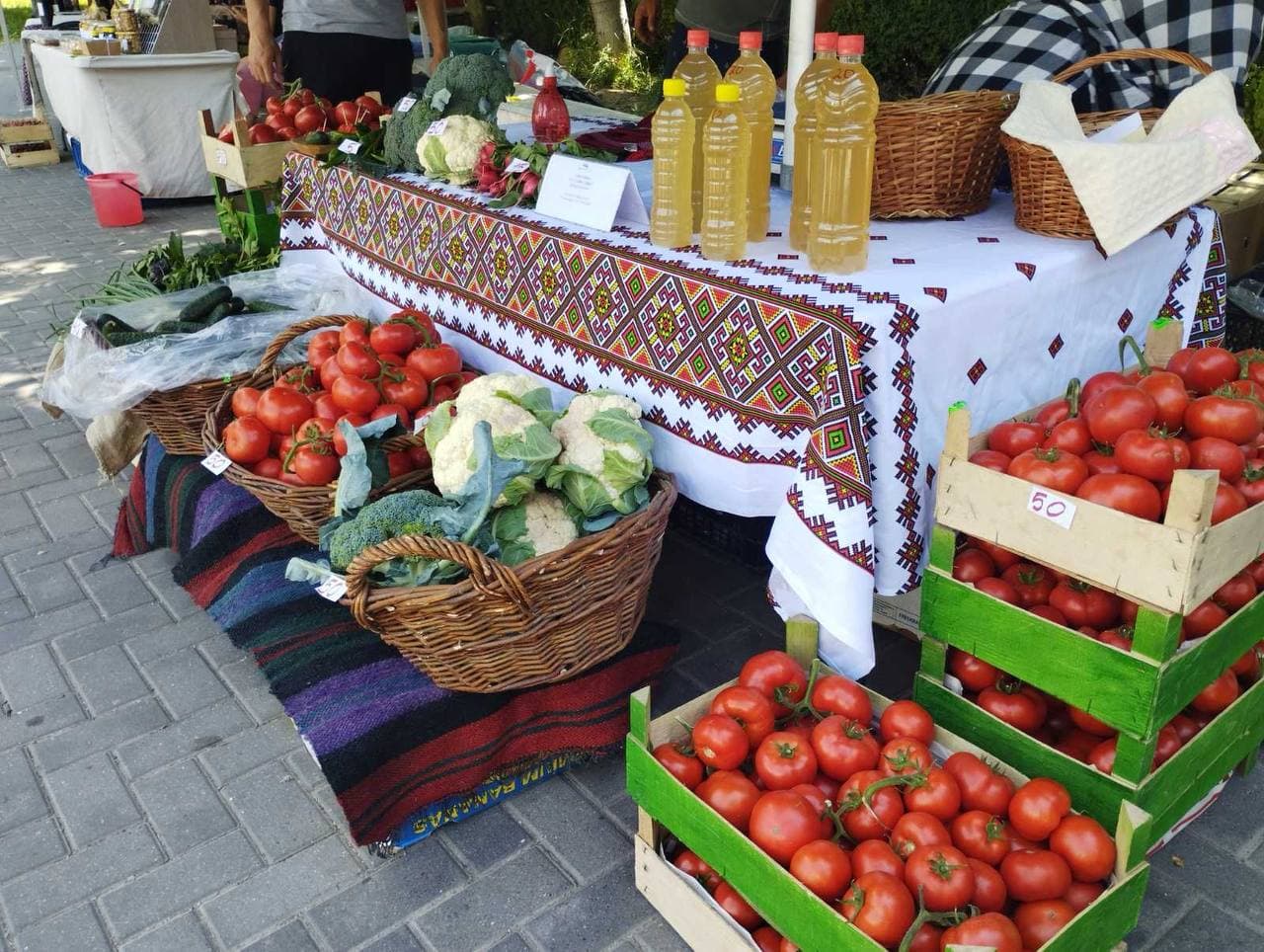 Târguri cu produse autohtone în toate sectoarele Capitalei