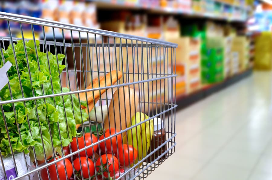 Scăderi drastice în luna august la preţurile produselor alimentare