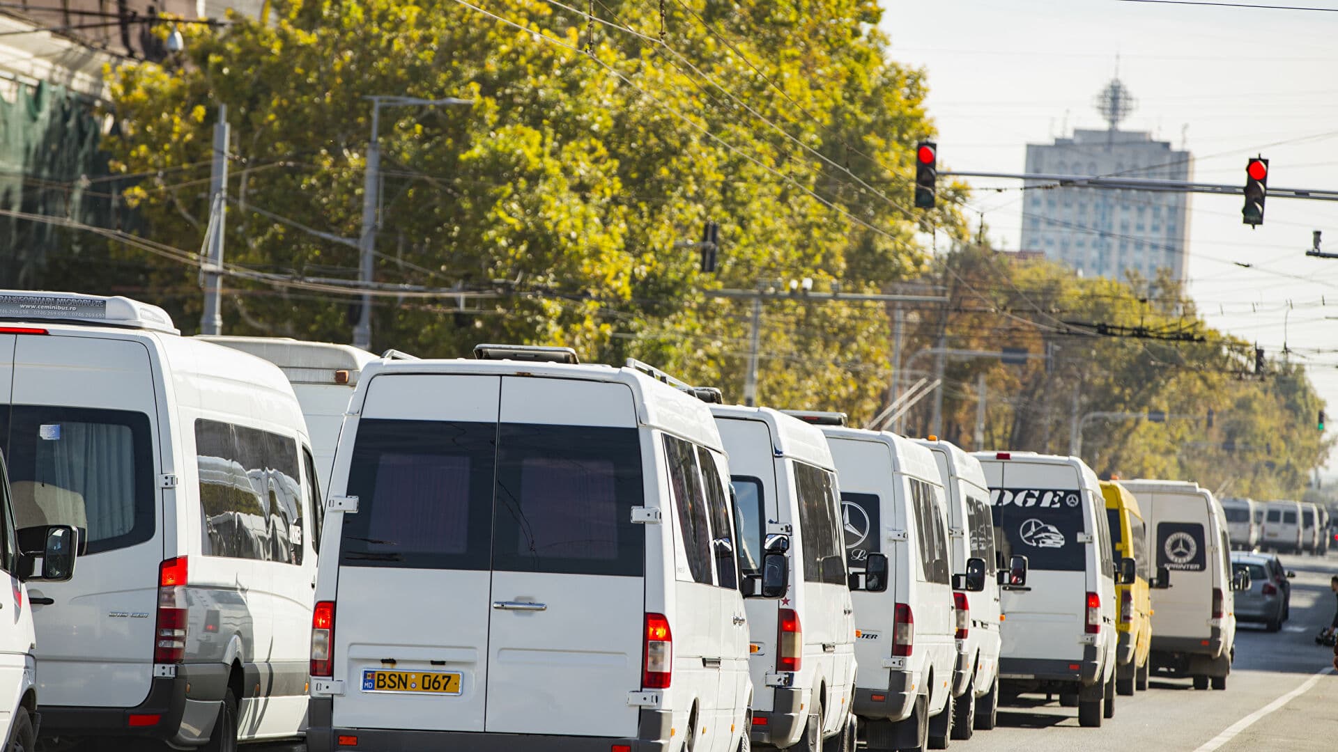 Transportatorii sunt nemulțumiți de noul Cod a Transporturilor. Aceștia au protestat în centrul Capitalei