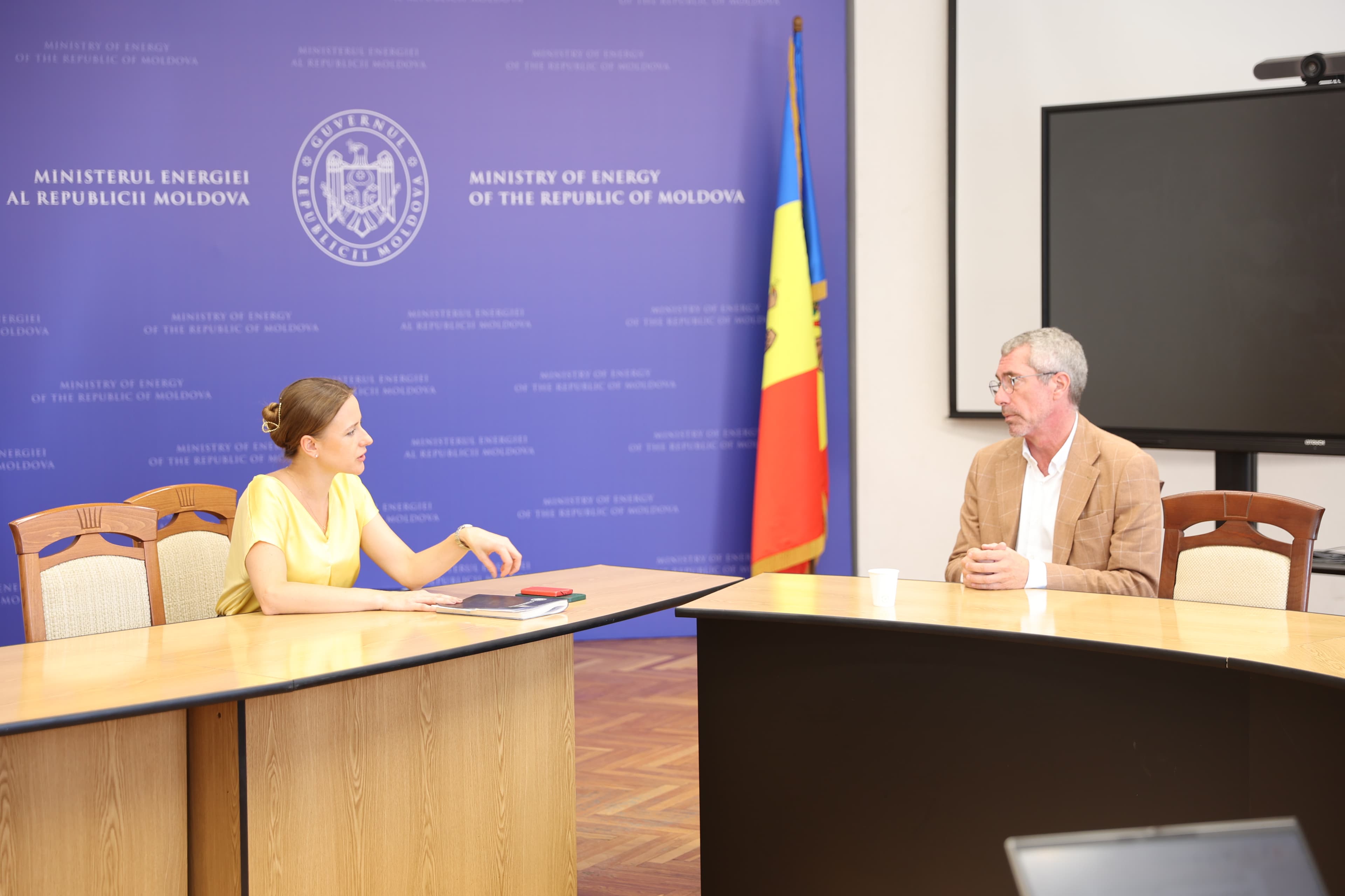 Oportunitățile de dezvoltare a proiectelor de hidrogen verde în Republica Moldova, discutate de Carolina Novac și Frank Engel