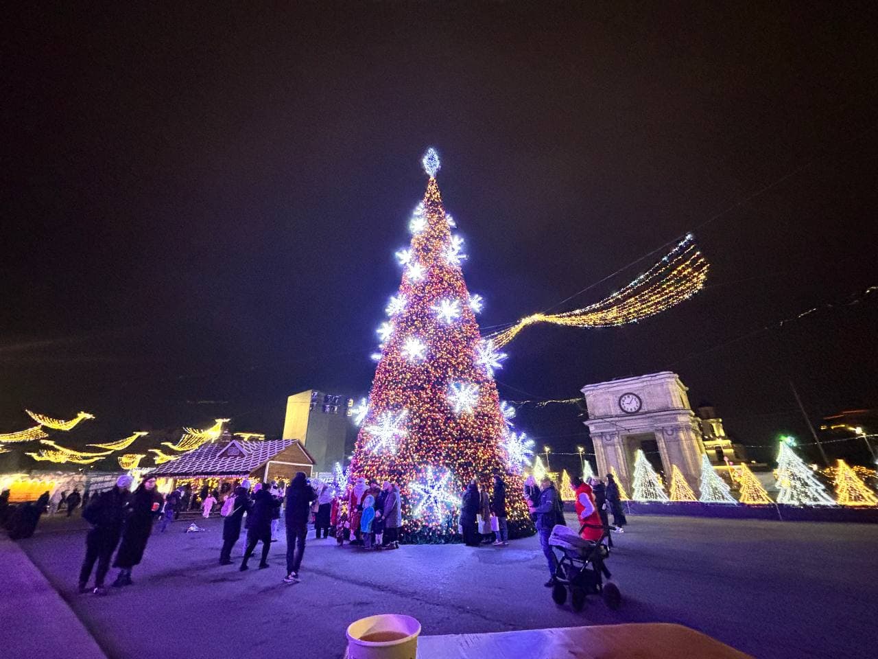 Cât costă o vizită la Târgul de Crăciun din centrul Chișinăului?
