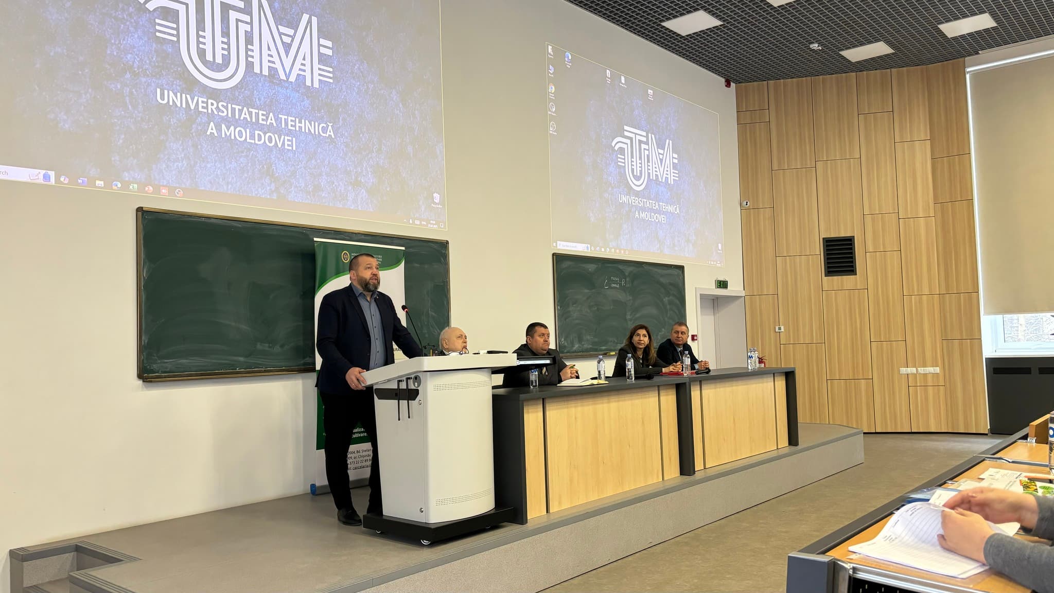 Republica Moldova analizează potențialul cânepii industriale în agricultură
