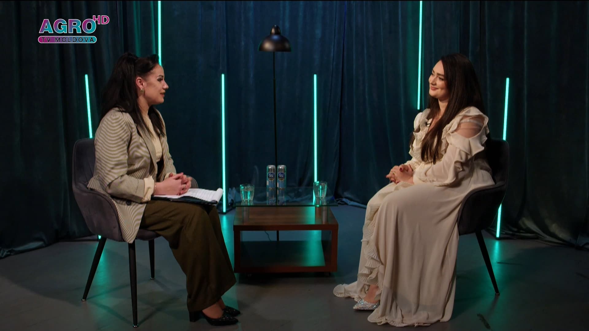 „La Taclale Amicale” cu Daniela Carcea, tânără interpretă