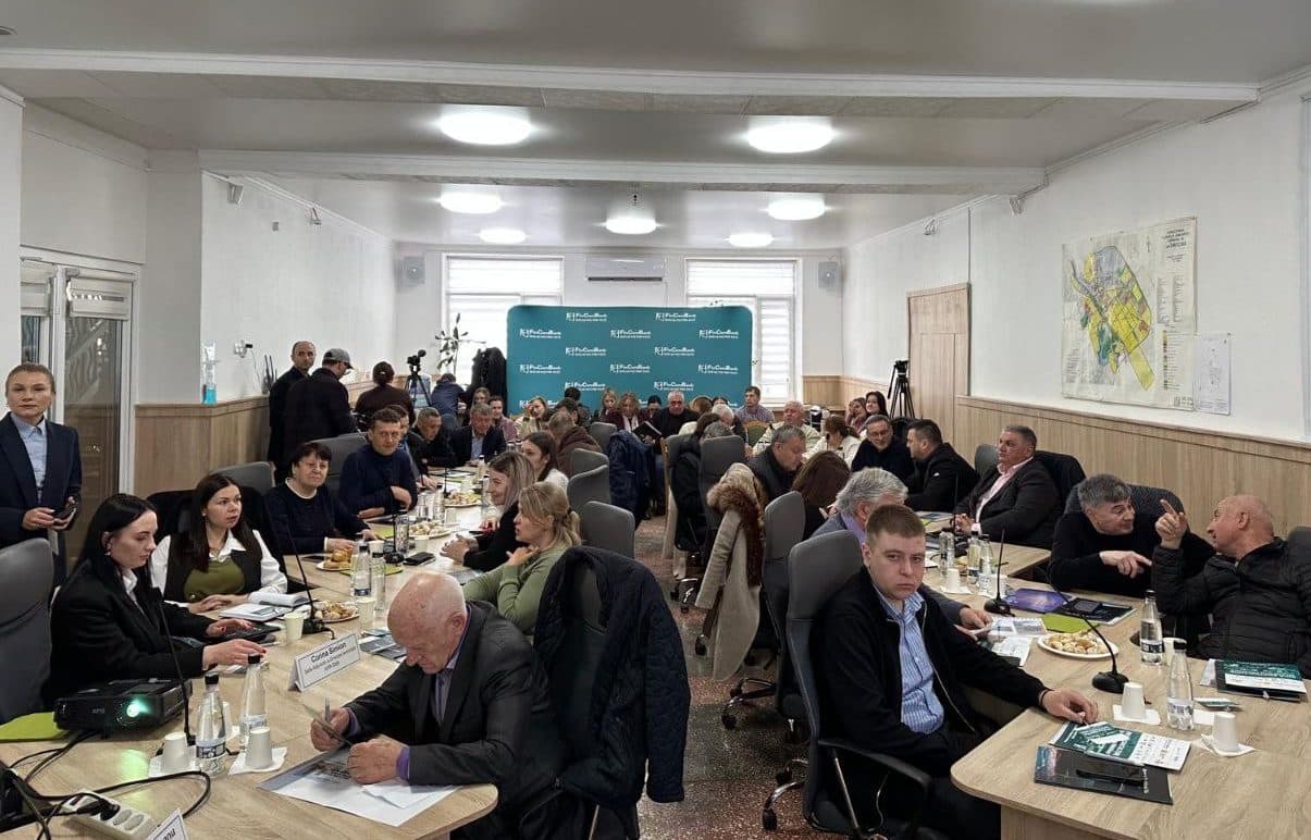 La Drochia, s-a desfășurat o Conferință dedicată problemelor din sectorul agricol și subvenționărilor fermierilor din partea statului