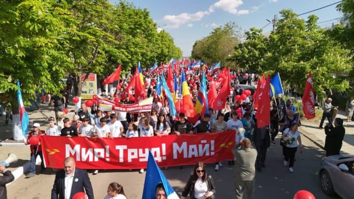 Moldovenii au sărbătorit Ziua Muncii. Statisticile arată, însă, că nu prea avem motive de bucurie: „Doar 1 din 5 moldoveni lucrează în economia reală”