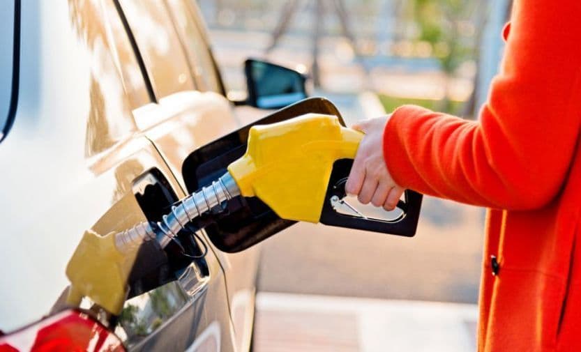 Benzina și motorina, puțin mai ieftină