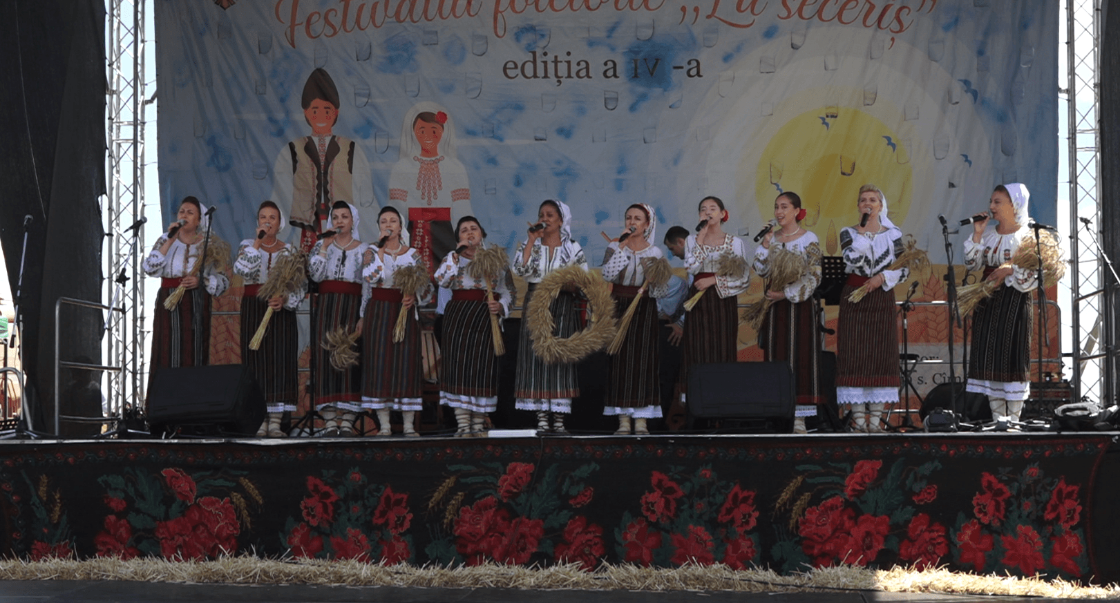 Sfârșitul secerișului, sărbătorit cu cântec și tradiții la Cîrnățeni