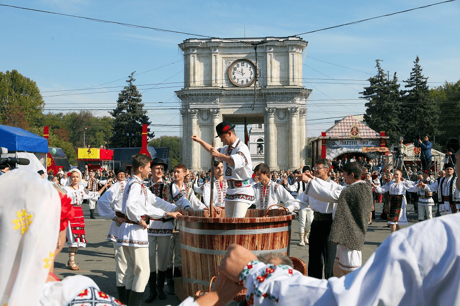 Ziua Națională a Vinului aduce sute de vinuri și turiști din mai multe țări